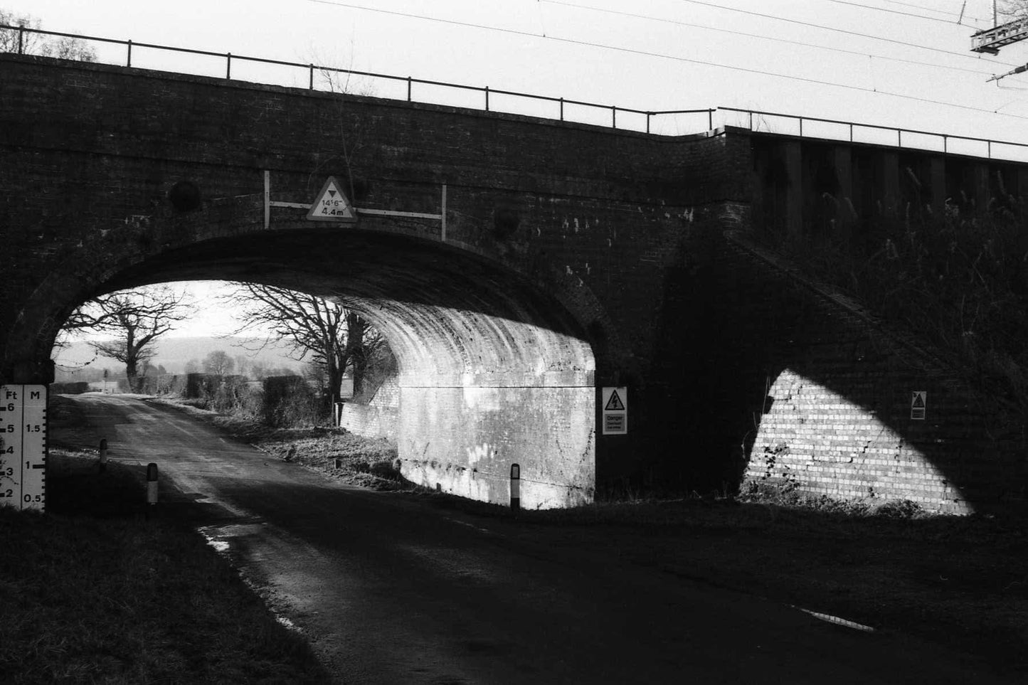 Noir 200 Black and White Film, 36 exposures