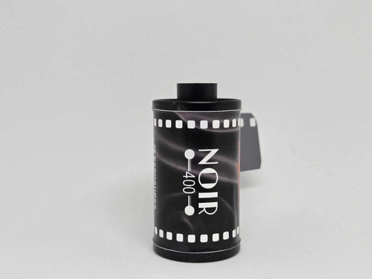 Noir 400 Black and White 35mm Film, 36 Exposures