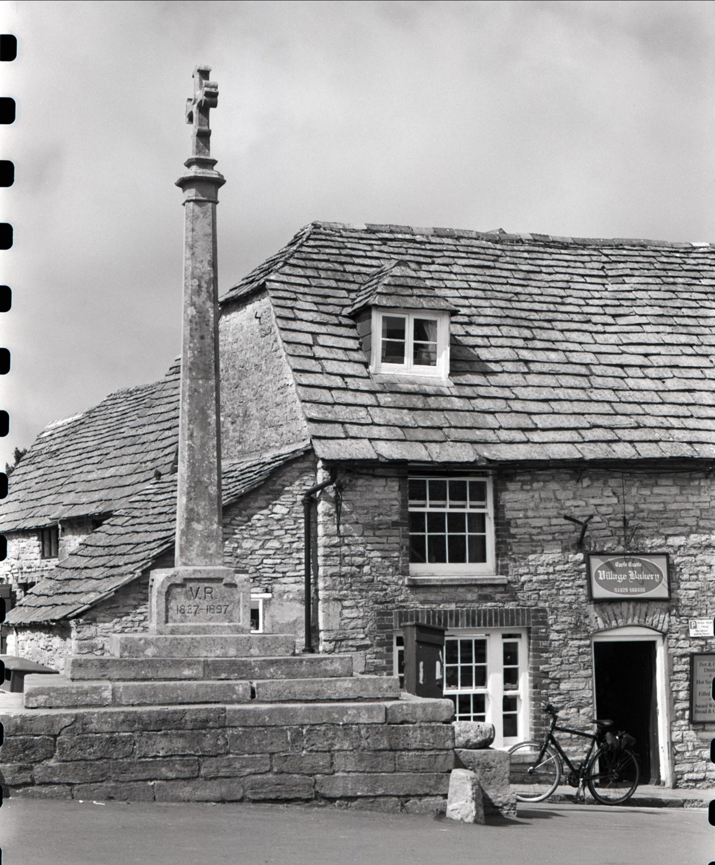 Kodak Eastman Double X 120 Film.
