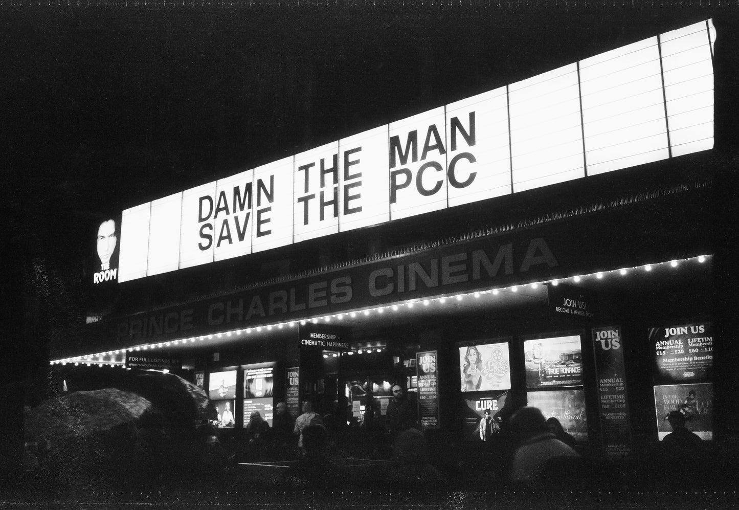 Noir 400 Black and White 35mm Film, 36 Exposures
